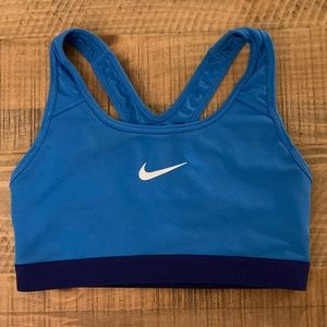 Nike Dri-fit medium support sports bra